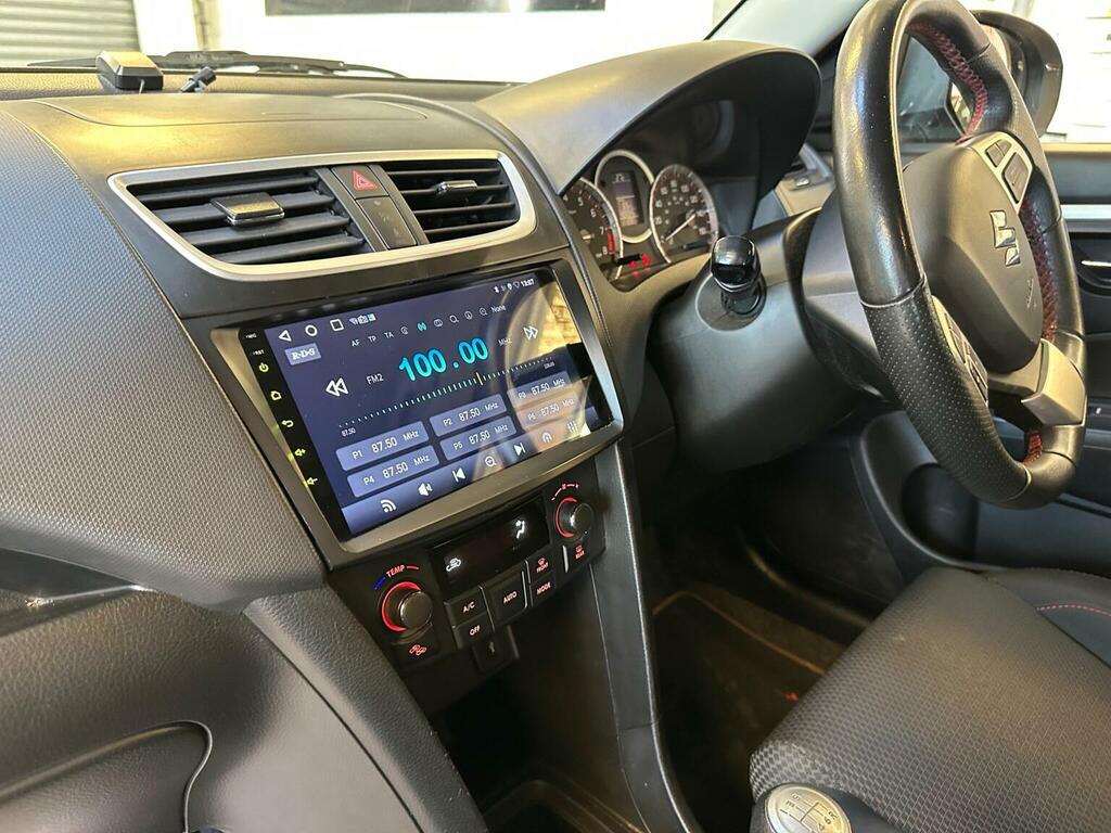 Suzuki Swift Hatchback Black #12