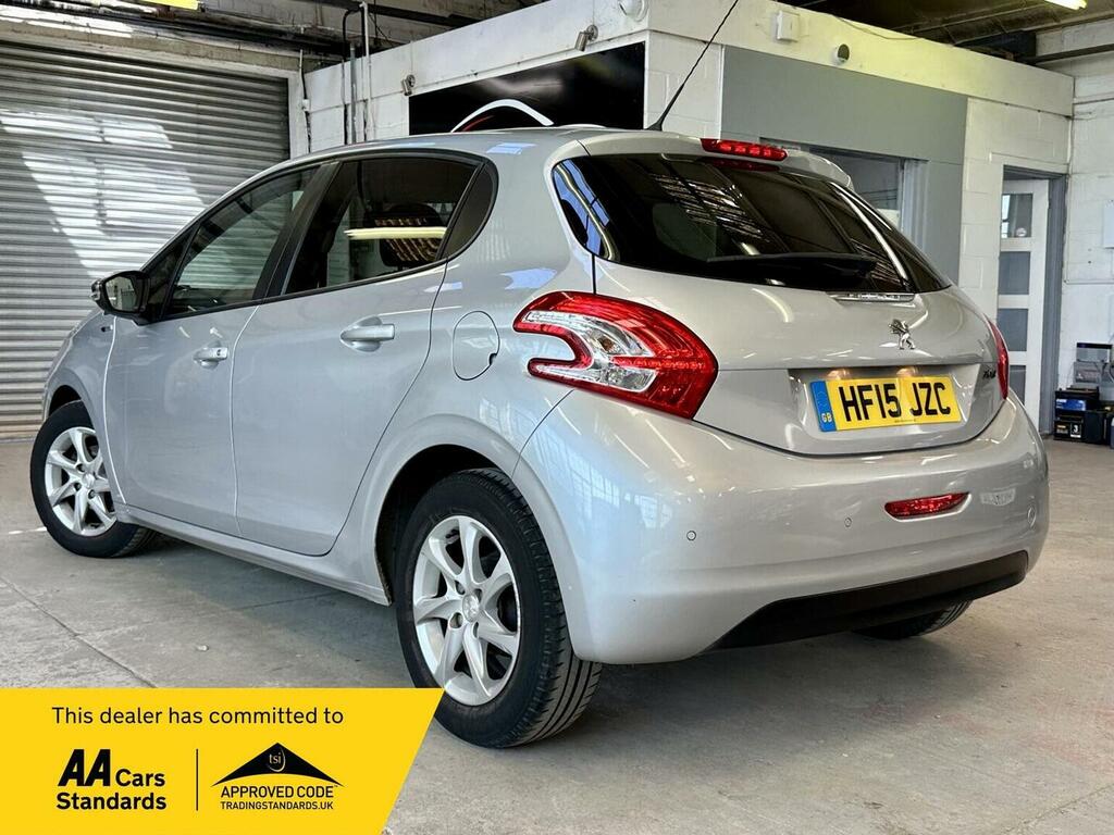 Peugeot 208 1.2 Vti Puretech Style Euro 6 Silver #4