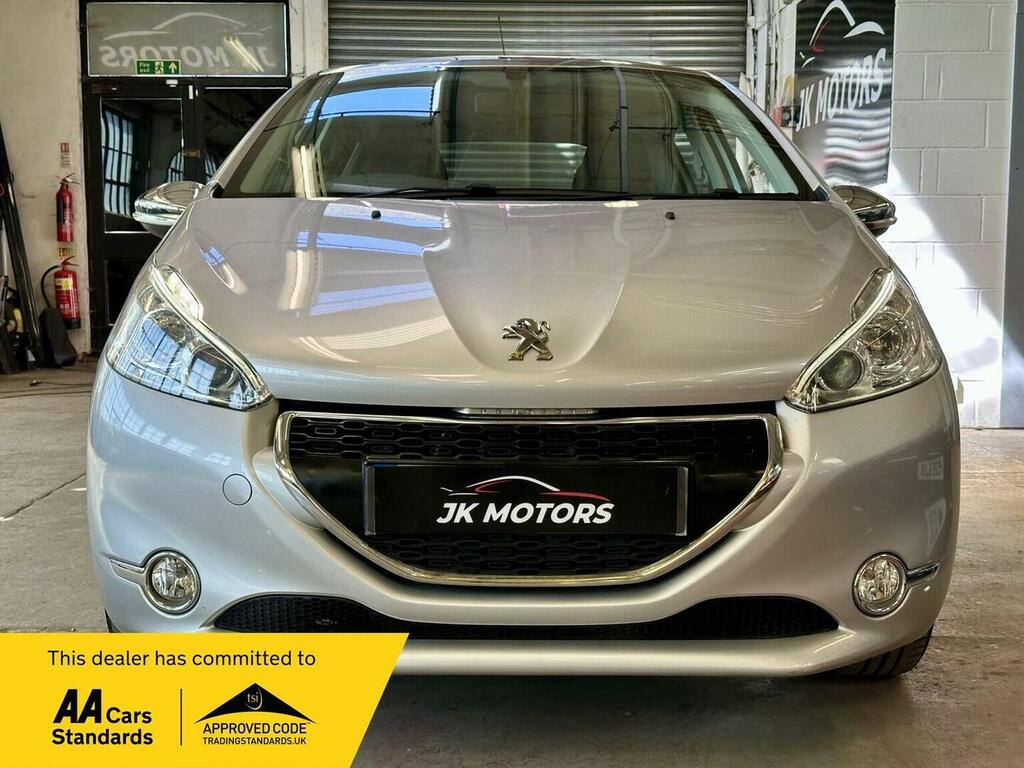 Peugeot 208 1.2 Vti Puretech Style Euro 6 Silver #6
