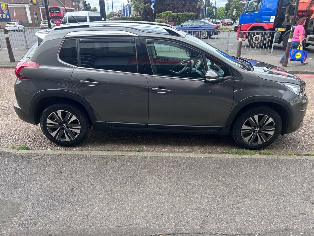 Peugeot 2008 1.2 Puretech Allure Premium Euro 6 Ss Grey #5