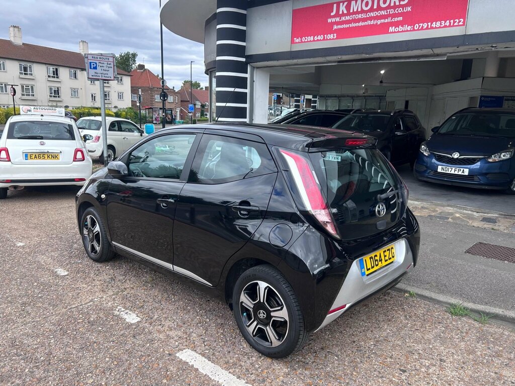 Toyota Aygo 1.0 Vvt-i X-clusiv Euro 5 Euro 5 Black #4