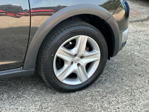 Dacia Sandero Stepway 0.9 Tce Ambiance Start Stop Red #24