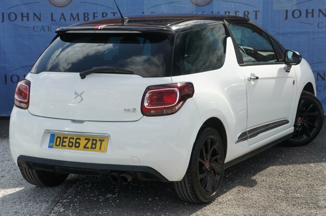 DS DS 3 Puretech Performance Line Hatchback White #2