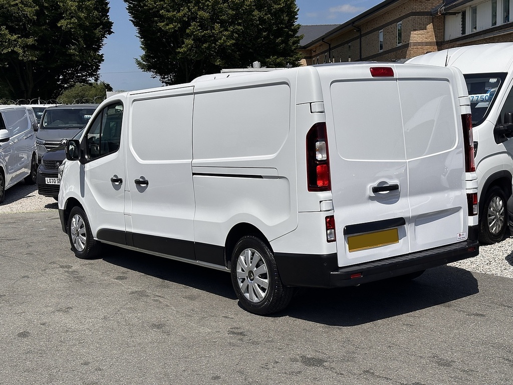 Renault Trafic Dci Blue Ll30 Advance L2h1 Euro 6 130Ps Ac 2023 U FD23TBU White #6
