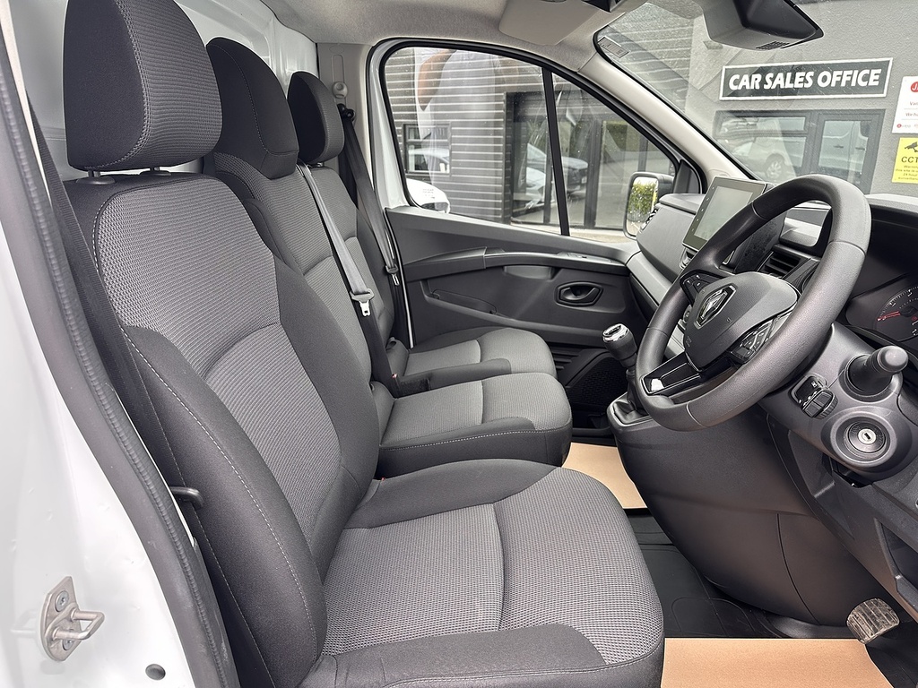 Renault Trafic Dci Blue Ll30 Advance L2h1 Euro 6 Ac 130Ps 2023 U White #2