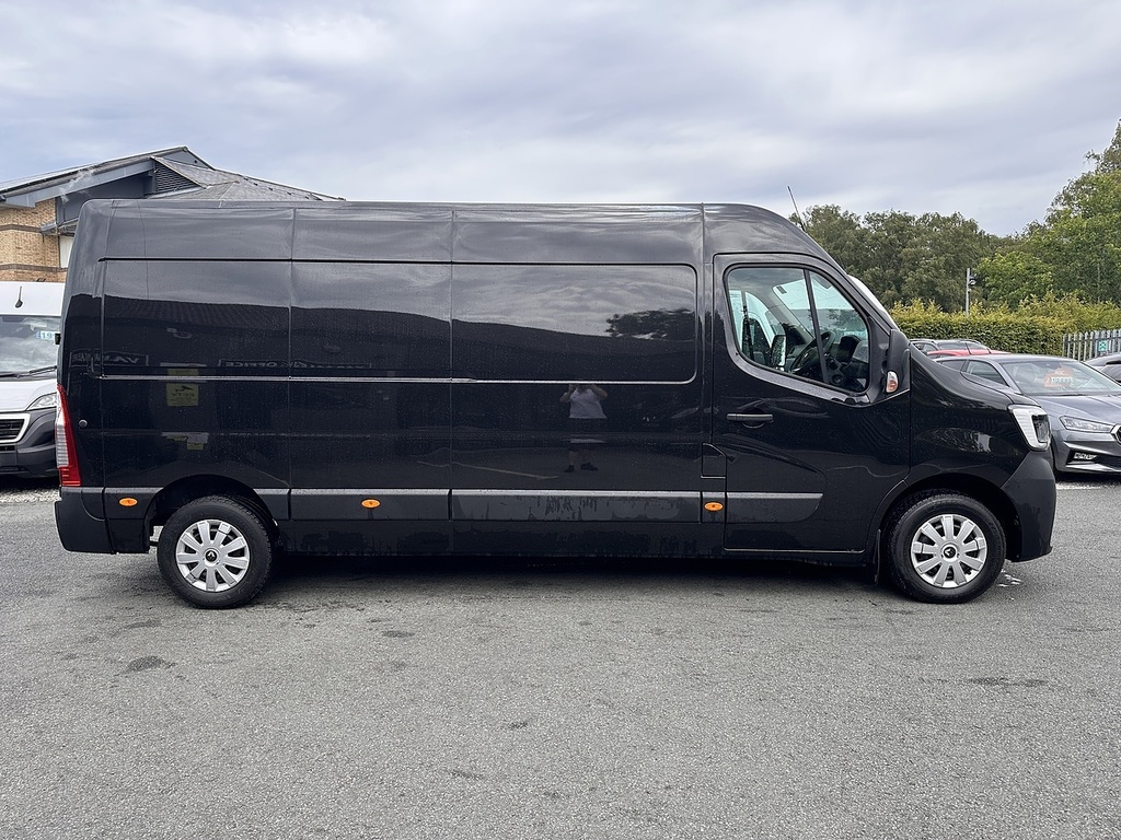Renault Master Dci 35 Business L3h2 Euro 6 135Ps Ac 2023 U2807 YB72EWT Black #4