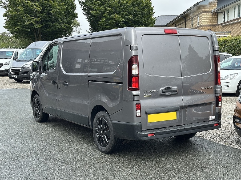 Renault Trafic Dci 27 Sport Nav L1h1 Euro 6 120Ps 2018 U2701 Ul Grey #6