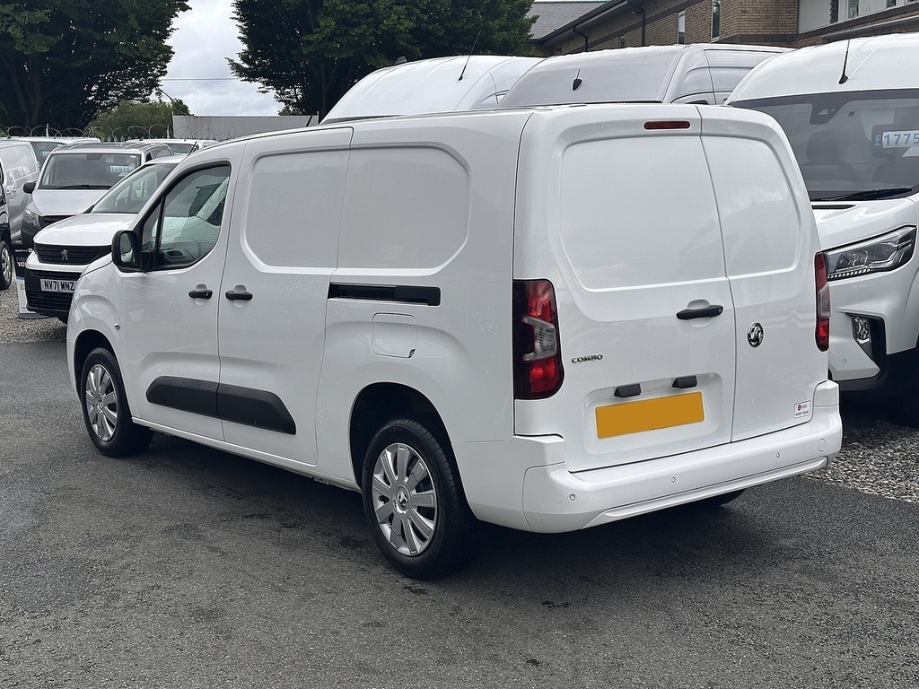 Vauxhall Combo Turbo D 2300 Sportive L2h1 Euro 6 2022 U2840 Ule YR22OFB White #6