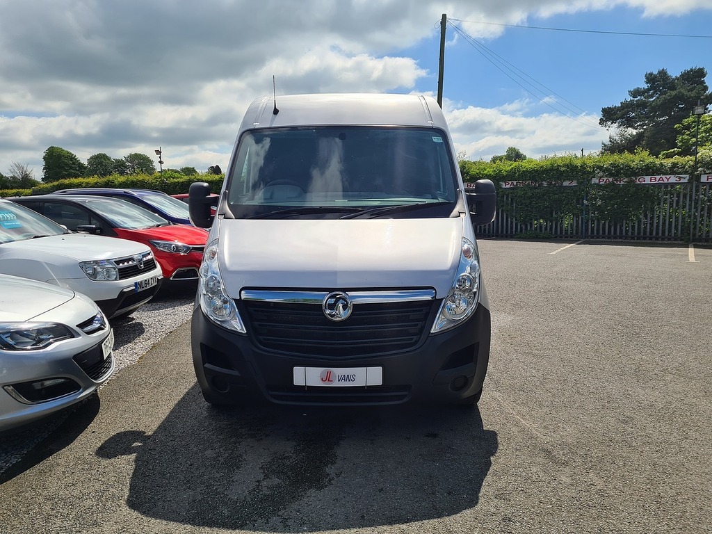 Vauxhall Movano 2.3L Null White #10