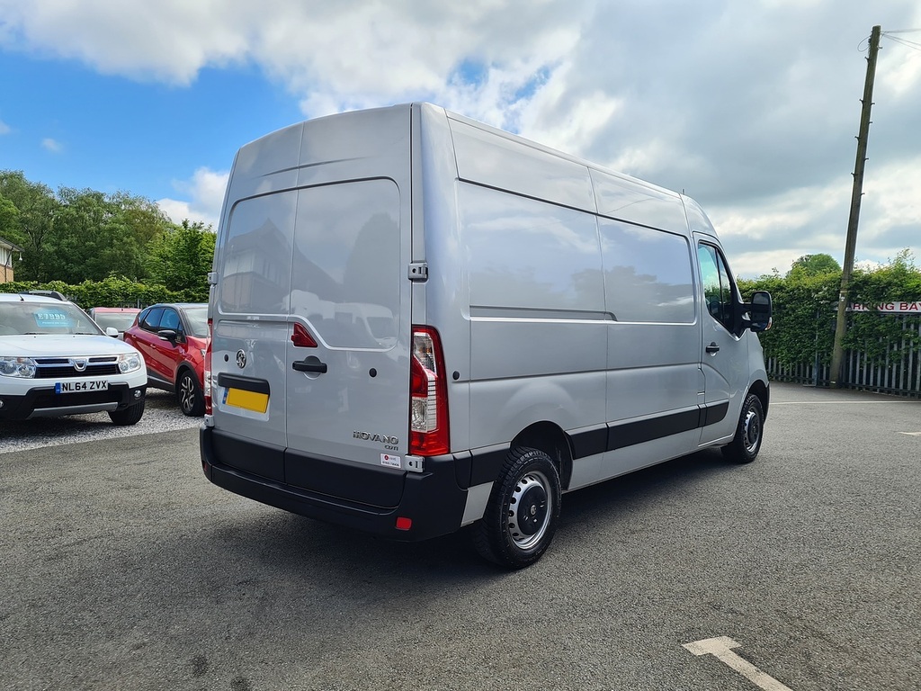 Vauxhall Movano 2.3L Null White #7