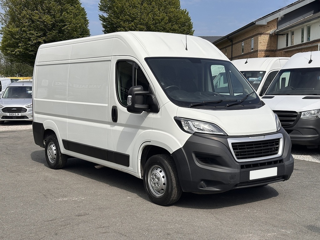 Peugeot Boxer Bluehdi 335 Professional Premium L2h2 Euro 6 140 White #3