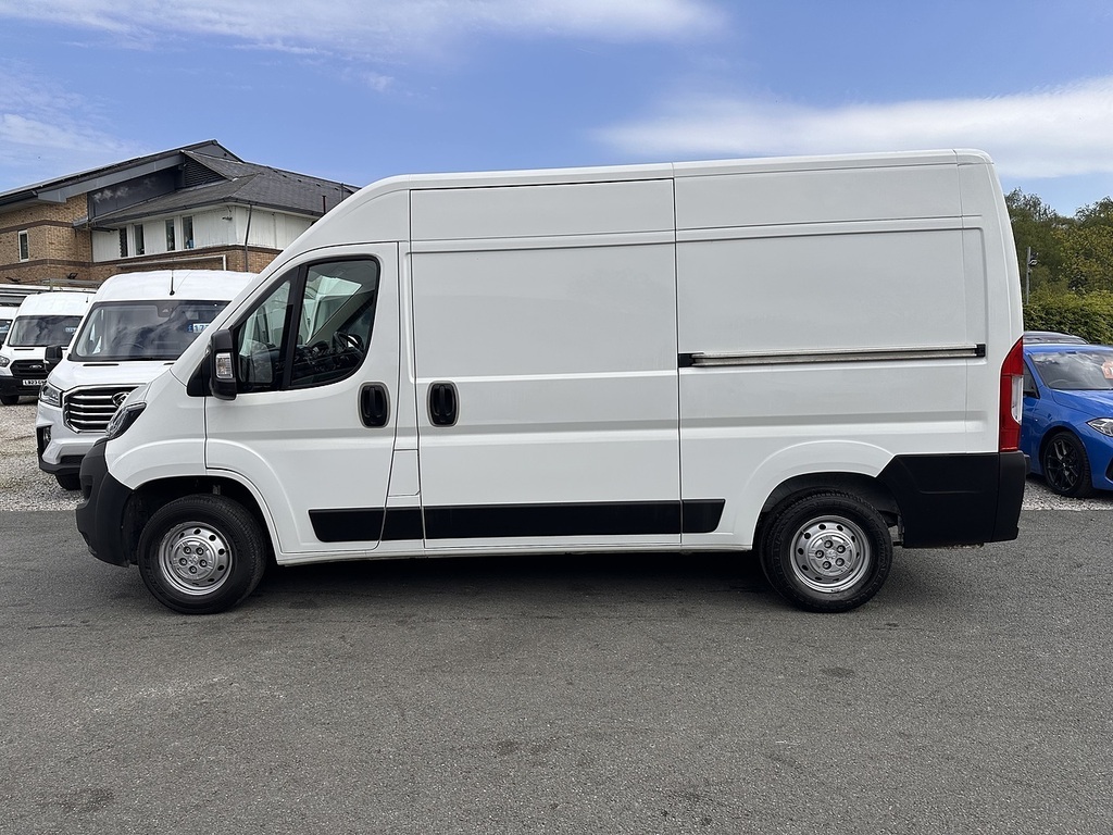 Peugeot Boxer Bluehdi 335 Professional Premium L2h2 Euro 6 140 White #5