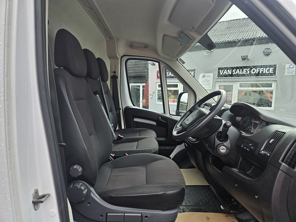 Peugeot Boxer Bluehdi 335 Professional Premium L3h2 Euro 6 140 White #2