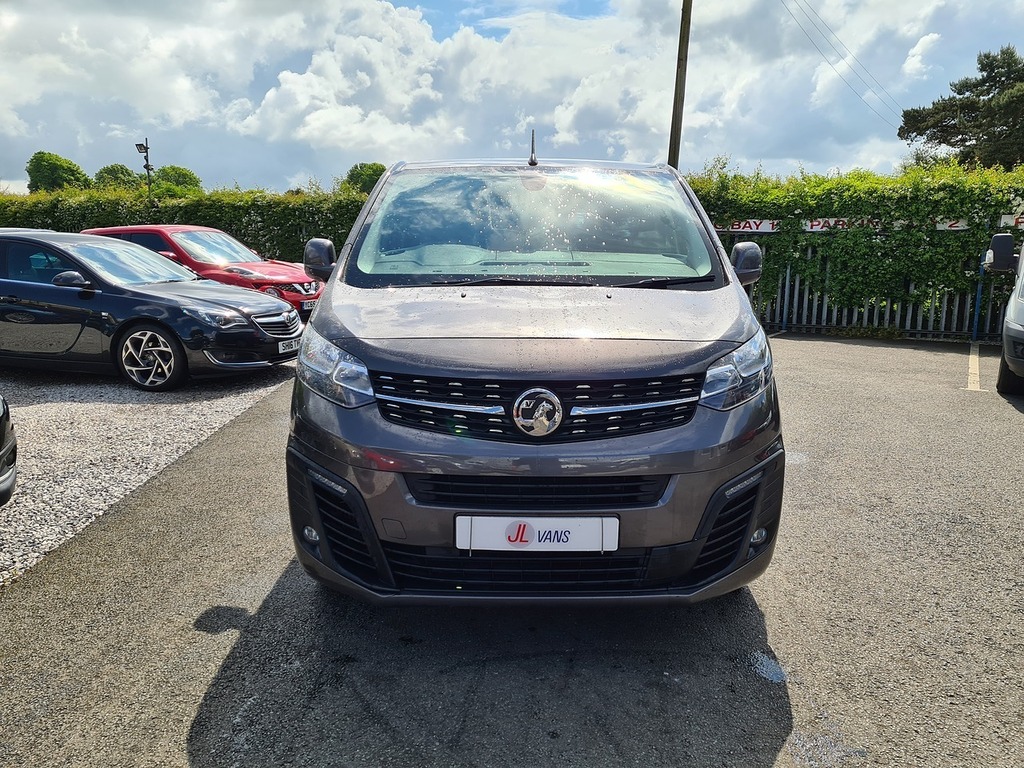 Vauxhall Vivaro 3100 100Kw Dynamic 50Kwh H1 Van Grey #8