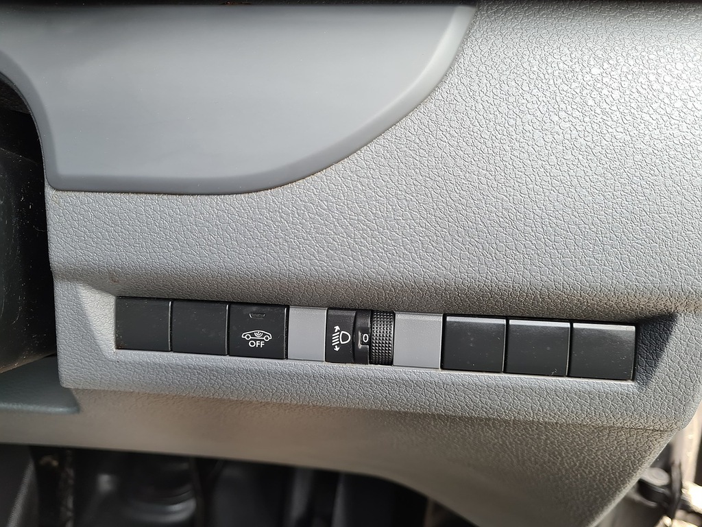 Vauxhall Vivaro 3100 100Kw Dynamic 50Kwh H1 Van Grey #16