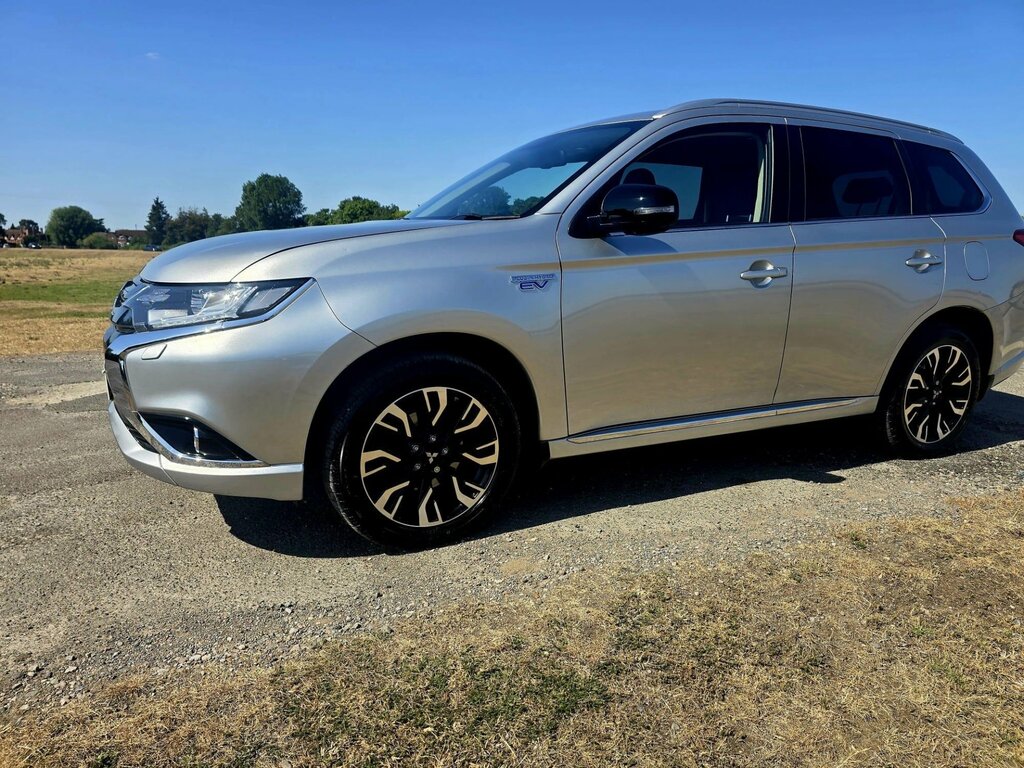 Mitsubishi Outlander 2.0H 12Kwh 4H Cvt 4Wd Euro 6 Ss Silver #4