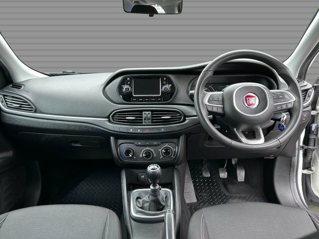 Fiat Tipo 2017 1.6 Multijetii Eco Elite Hatchback YM17PHN White #5