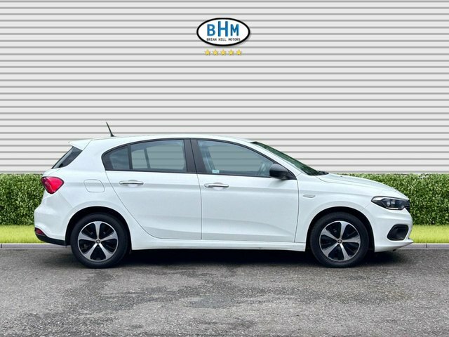 Fiat Tipo 2017 1.6 Multijetii Eco Elite Hatchback YM17PHN White #2