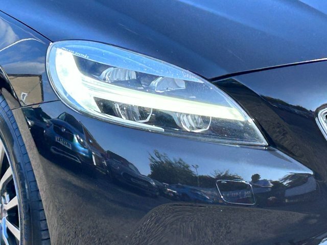 Volvo V40 2016 2.0 D2 Momentum Hatchback E Black #5