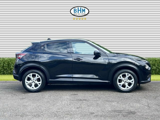 Nissan Juke 2020 1.0 Dig-t N-connecta Suv Dct Black #2