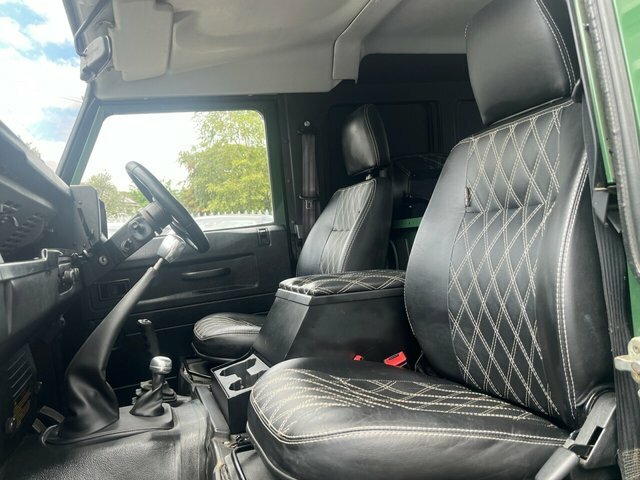 Land Rover Defender 90 90 Ht White #11