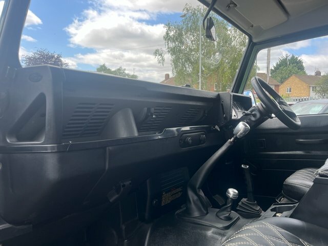 Land Rover Defender 90 90 Ht White #10
