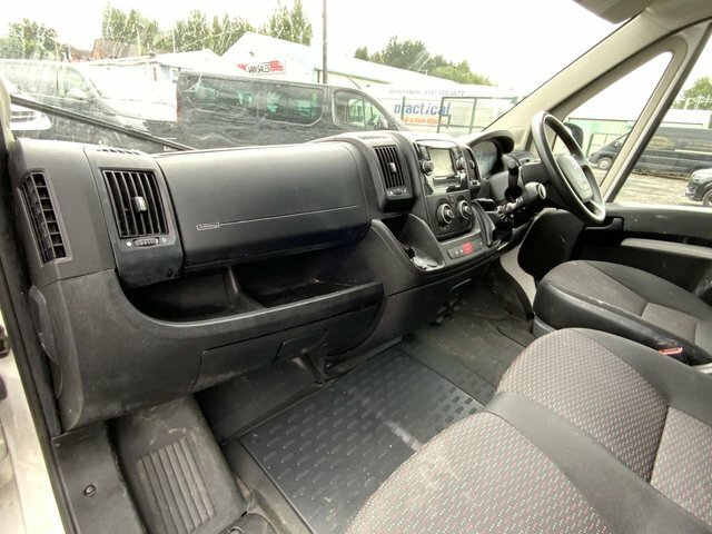 Citroen Relay 2.2 Bluehdi 35 Enterprise White #6