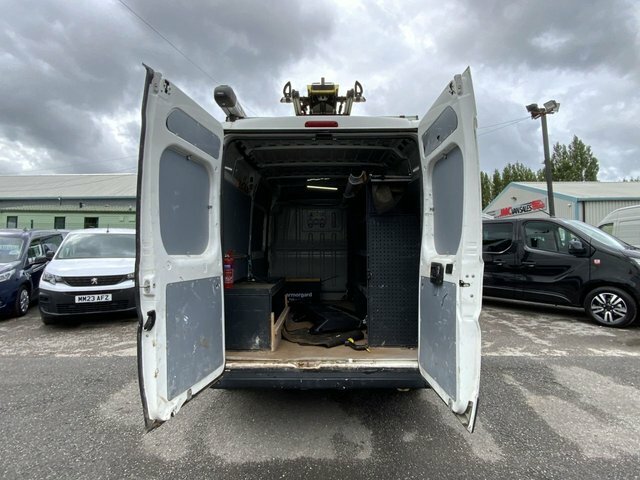 Citroen Relay 35 L3 2.2Bhdi 140Hp Luton Body White #15