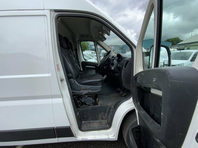Citroen Relay 35 L3 2.2Bhdi 140Hp Luton Body White #19