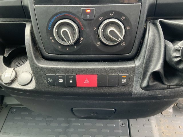 Citroen Relay 35 L3 2.2Bhdi 140Hp Luton Body White #12