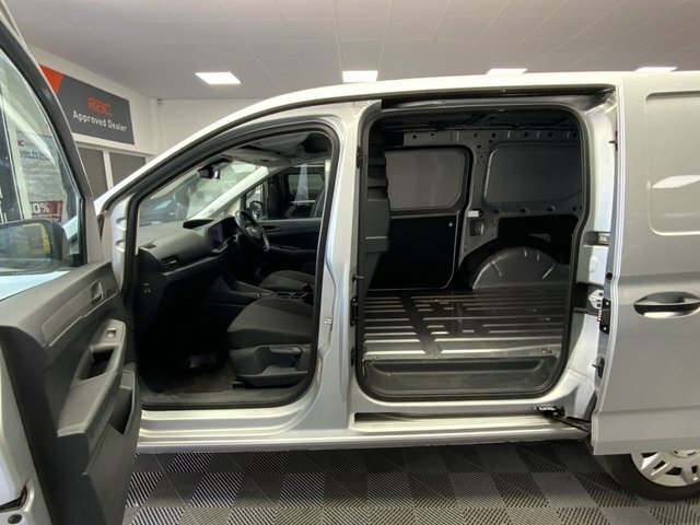 Ford Transit Connect Active Black #20