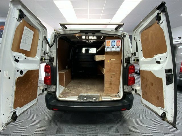 Toyota PROACE 2.0D 140 Active Van White #14