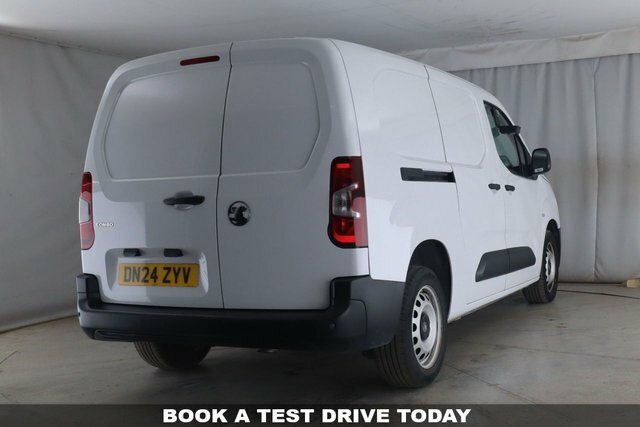 Vauxhall Combo 1.5 Turbo D 2300 White #4