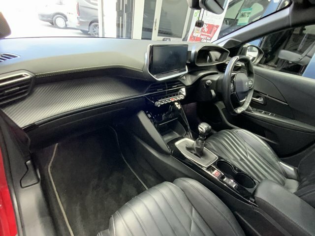 Peugeot 208 1.2 Puretech Gt Line MK20ORJ Red #4
