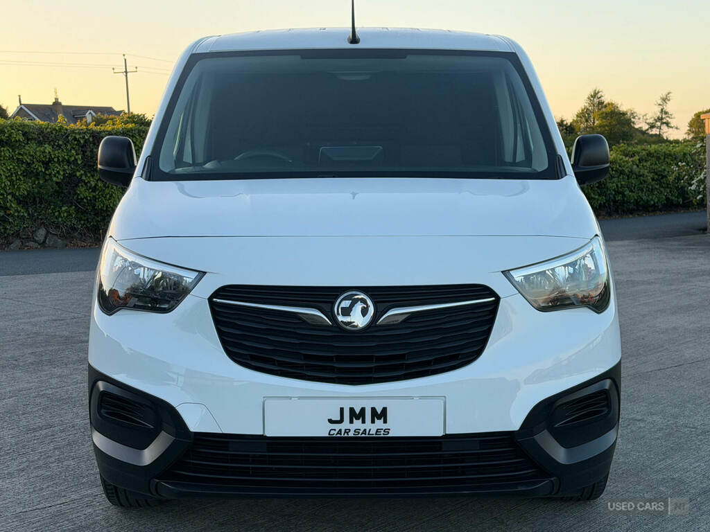 Vauxhall Combo 1.5 Turbo D Se Mpv Euro 6 Ss Black #9