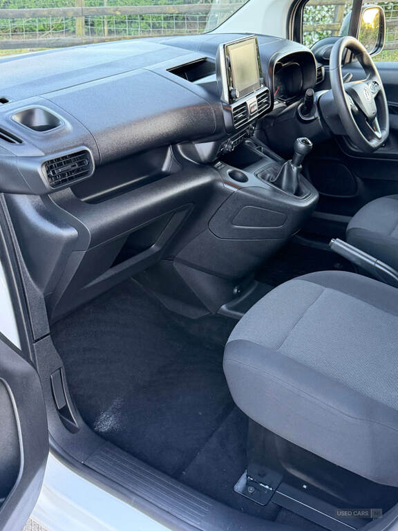 Vauxhall Combo 1.5 Turbo D Se Mpv Euro 6 Ss Black #19