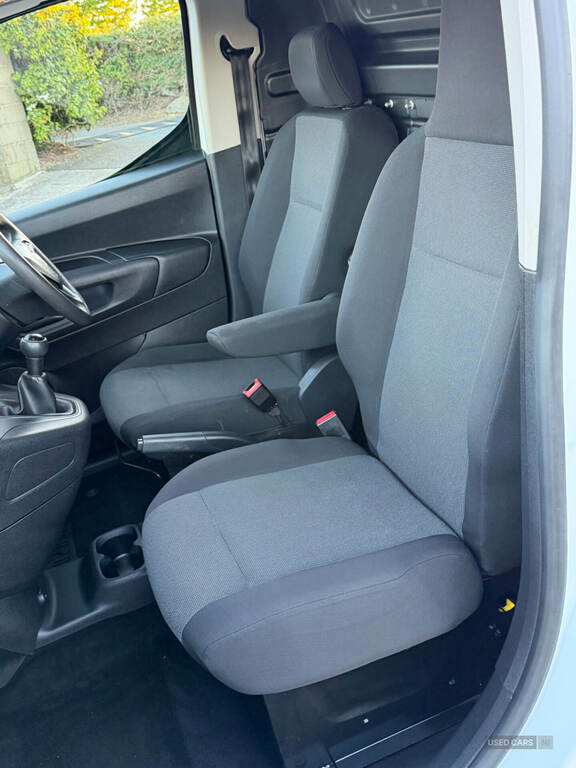 Vauxhall Combo 1.5 Turbo D Se Mpv Euro 6 Ss Black #20
