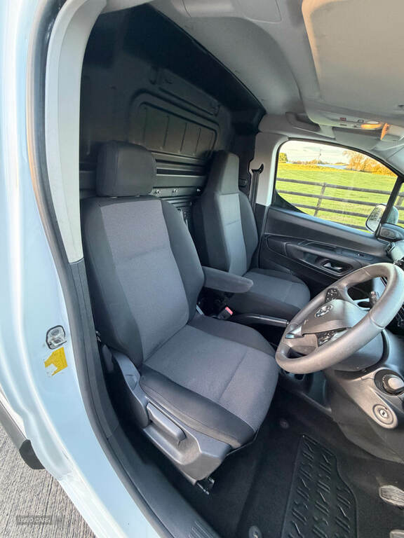 Vauxhall Combo 1.5 Turbo D Se Mpv Euro 6 Ss Black #11