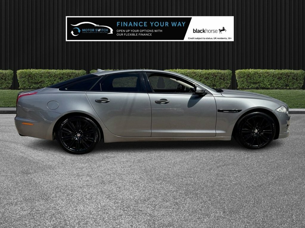 Jaguar XJ 3.0D V6 Premium Luxury Saloon Euro White #10
