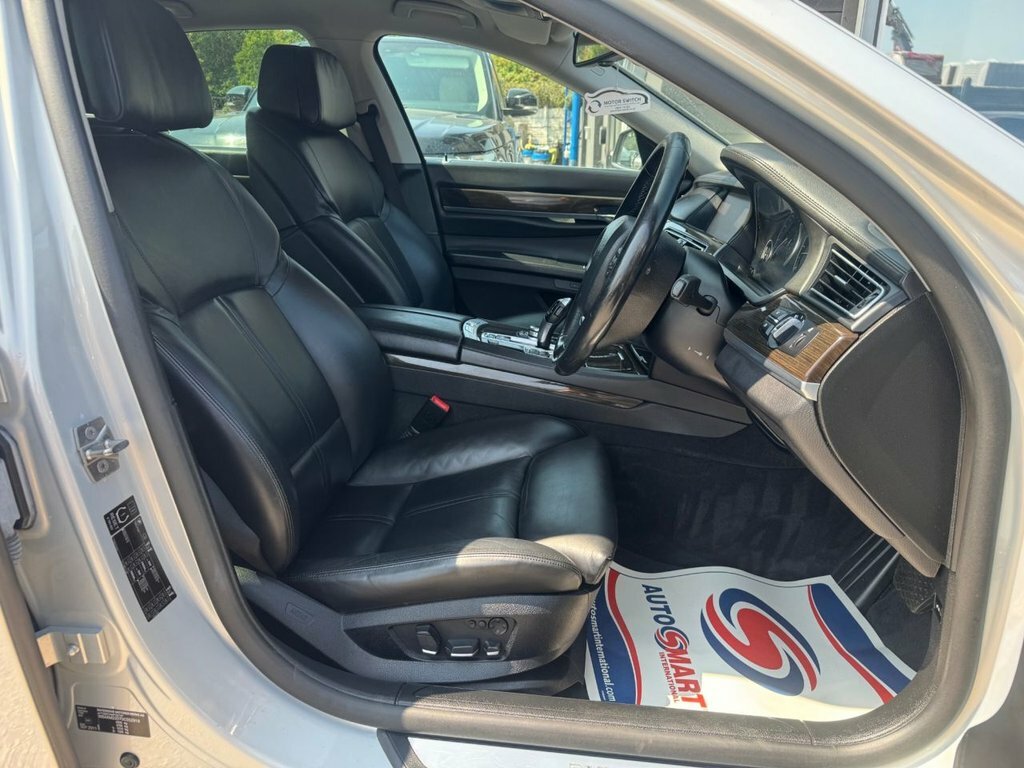 BMW 7 Series 3.0 730D M Sport Black #25