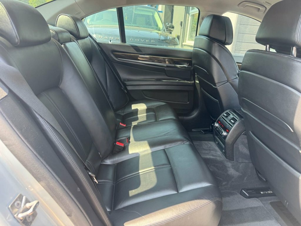 BMW 7 Series 3.0 730D M Sport Black #26