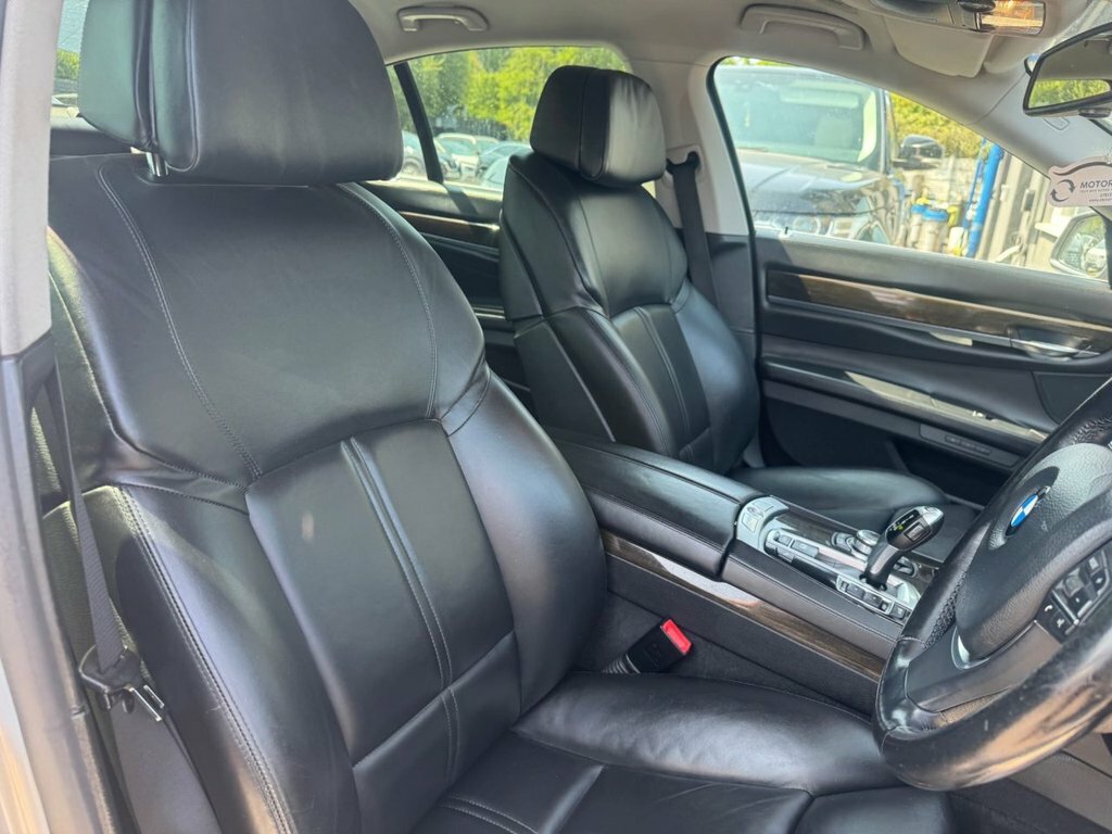 BMW 7 Series 3.0 730D M Sport Black #17