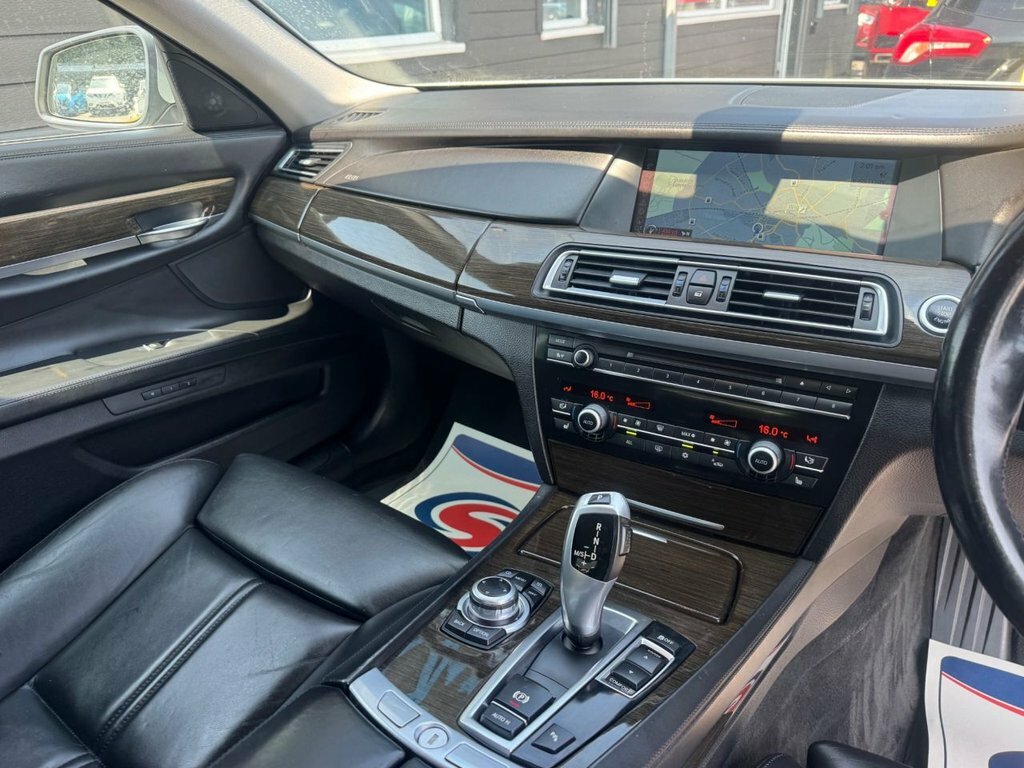 BMW 7 Series 3.0 730D M Sport Black #14