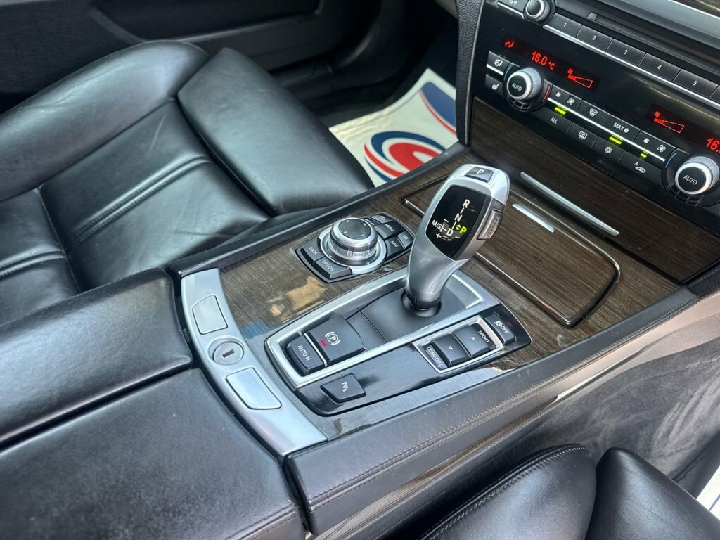 BMW 7 Series 3.0 730D M Sport Black #22