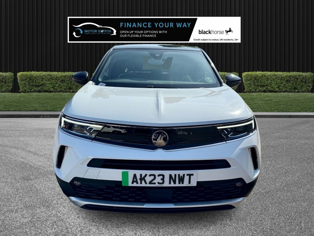 Vauxhall Mokka-e Suv White #2