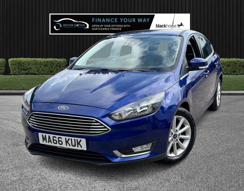 Ford Focus Hatchback Blue #3