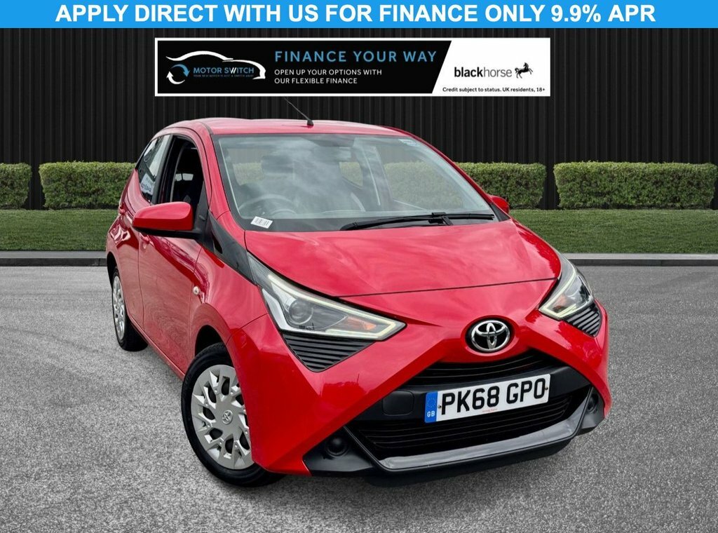 Toyota Aygo 1L X-play Red