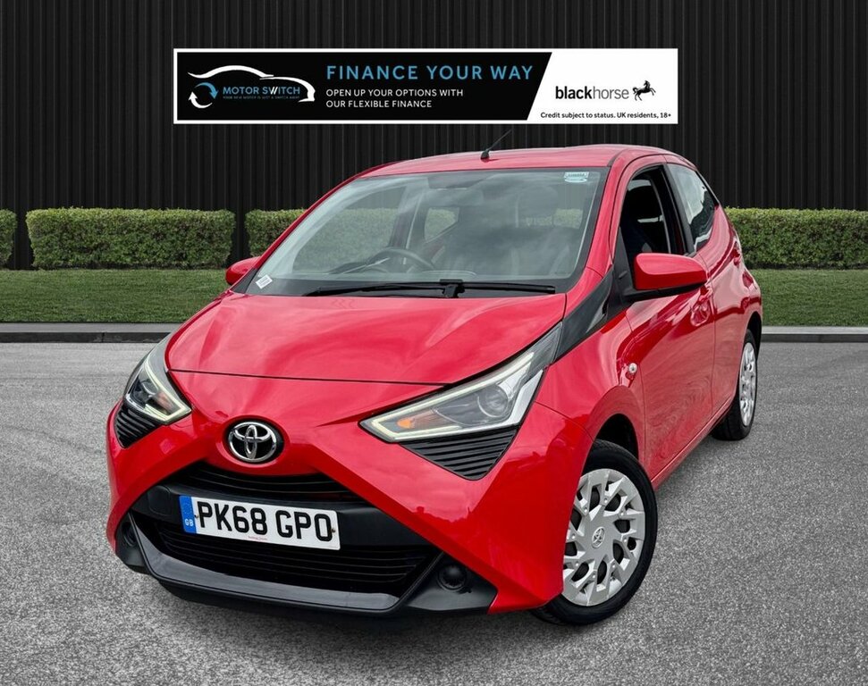 Toyota Aygo 1L X-play Red #3