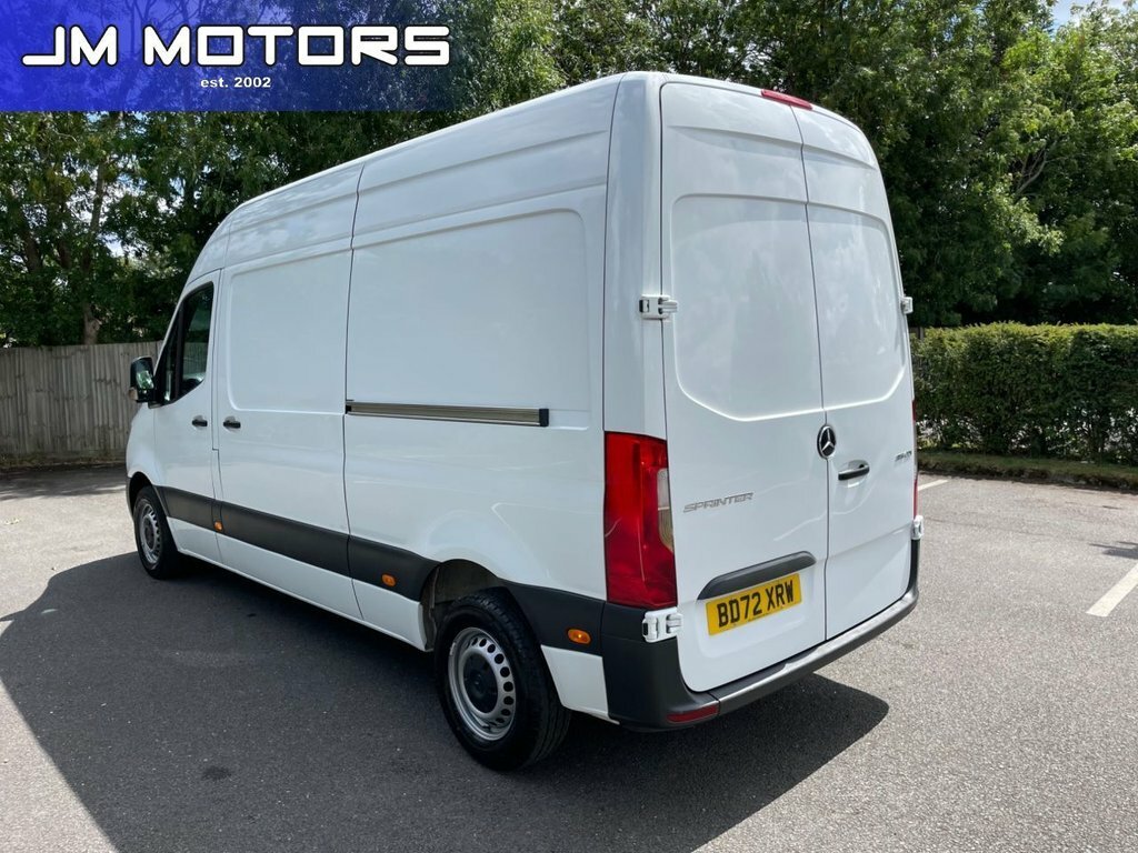 Mercedes-Benz Sprinter 2L Progressive BD72XRW White #2