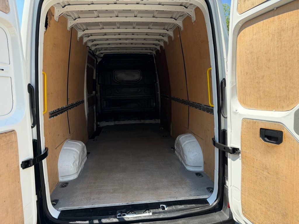 Volkswagen Crafter 2L Trendline BK70RTZ White #3